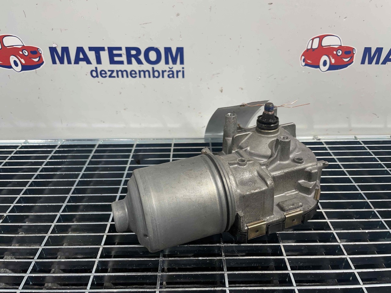 MOTORAS STERGATOR PARBRIZ VW PASSAT - - (2014 2019)