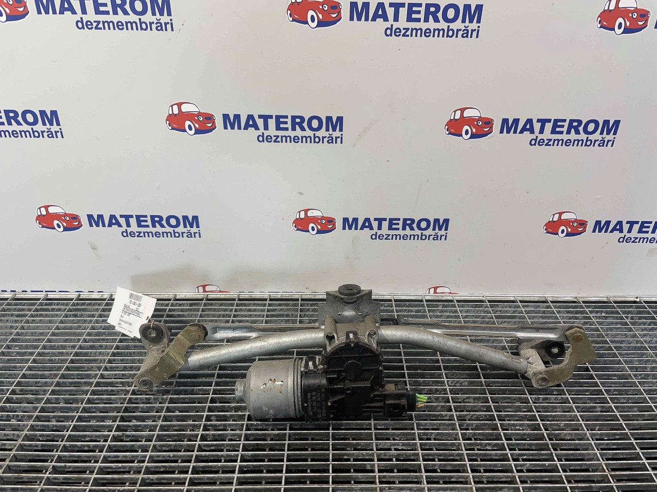 MOTORAS STERGATOR PARBRIZ VW POLO - - (2002 2005)