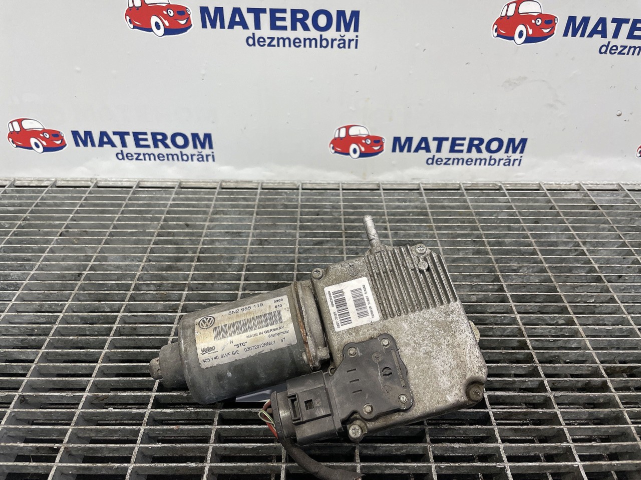 MOTORAS STERGATOR PARBRIZ VW TIGUAN TIGUAN - - (2010 2015)