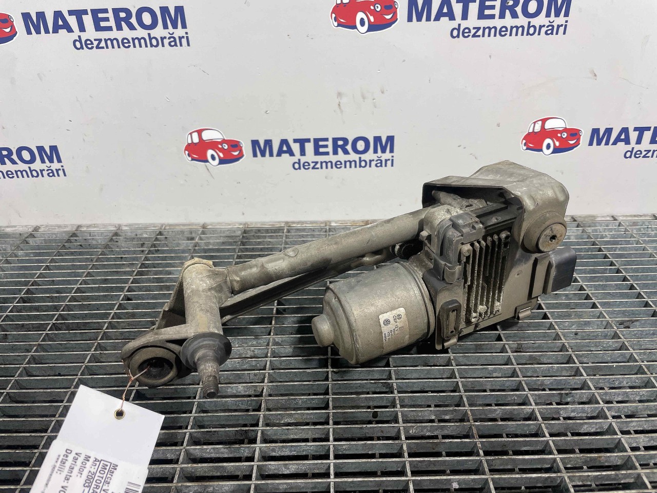 MOTORAS STERGATOR PARBRIZ VW TOURAN TOURAN - - (2003 2007)
