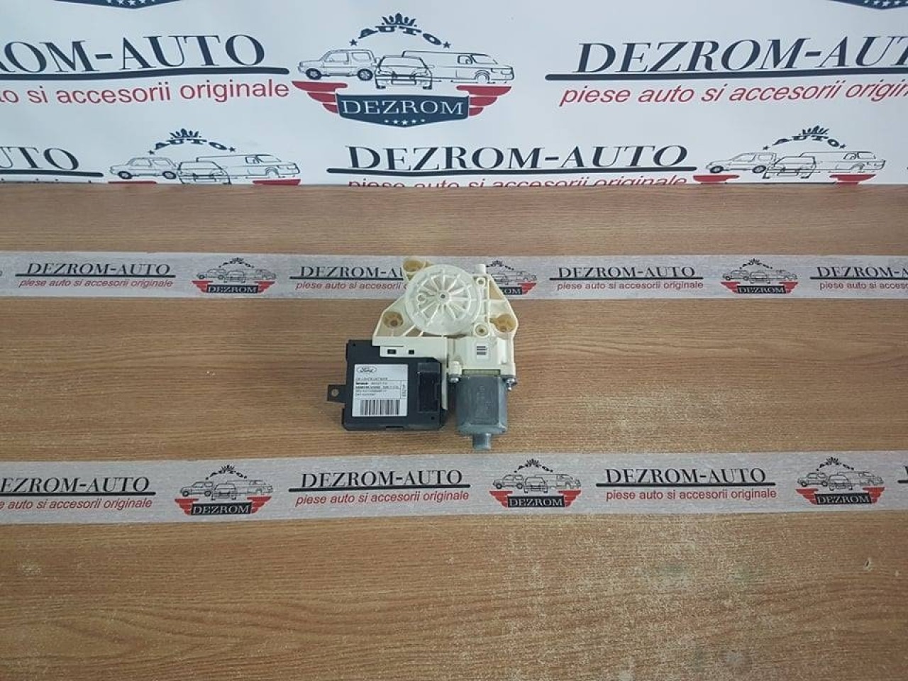 Motoras usa dreapta spate 5WK11575L 981537-110 ford focus 2
