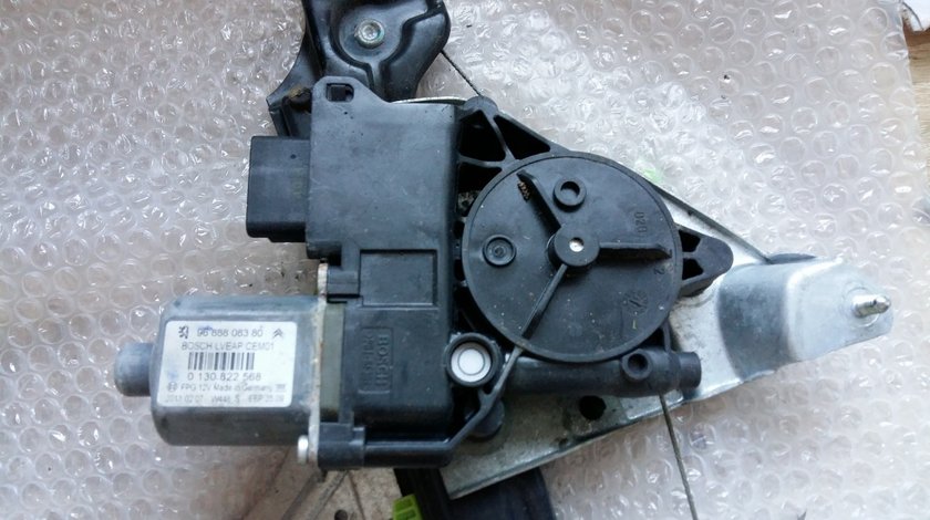 Motoras usa dreapta spate peugeot 508 2.0 hdi b 2011 9686441280