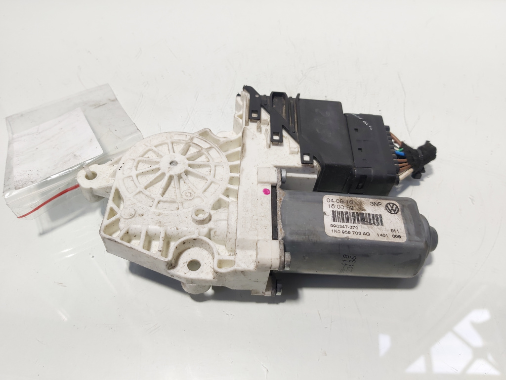 Motoras usa stanga spate, cod 1K0959703AG, VW Golf 6 Variant (AJ5) (id:680236)