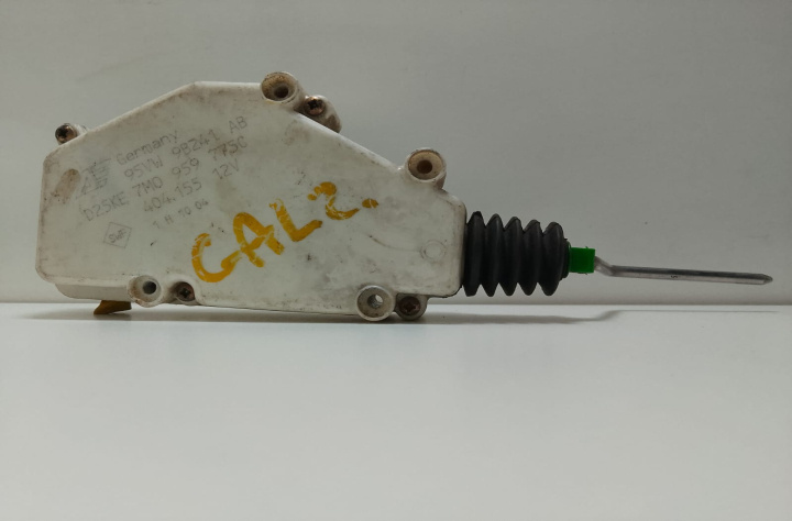 Motoras usita rezervor 95VW9B241AB Volkswagen VW Sharan [facelift] [2000 - 2003]