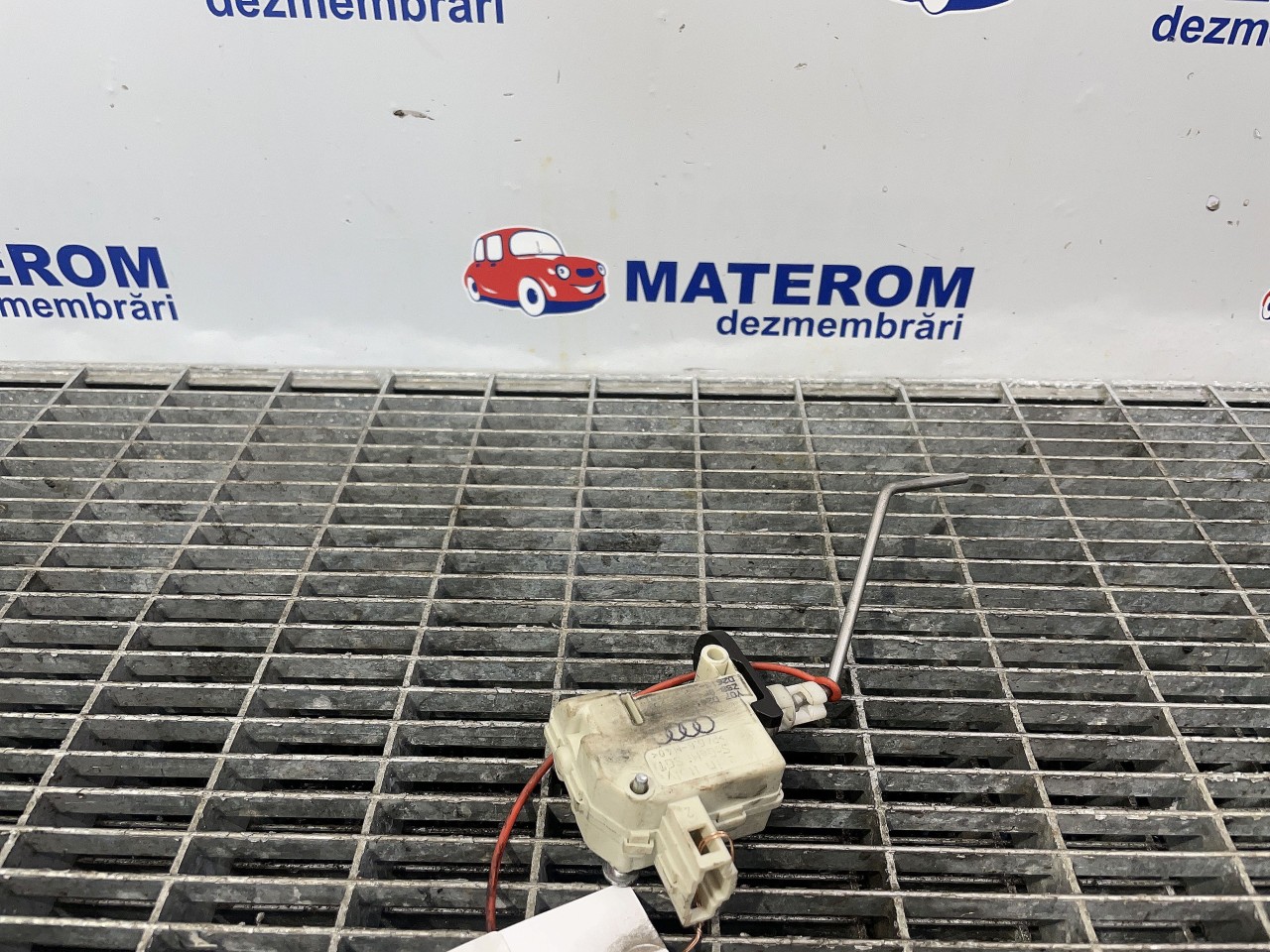 MOTORAS USITA REZERVOR AUDI A3 - - (2007 2012)