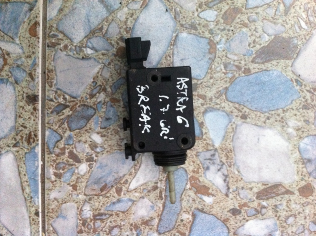 Motoras usita rezervor Opel Astra G [1998 - 2009] wagon 5-usi 1.7 DTi MT (75 hp) (F35_)