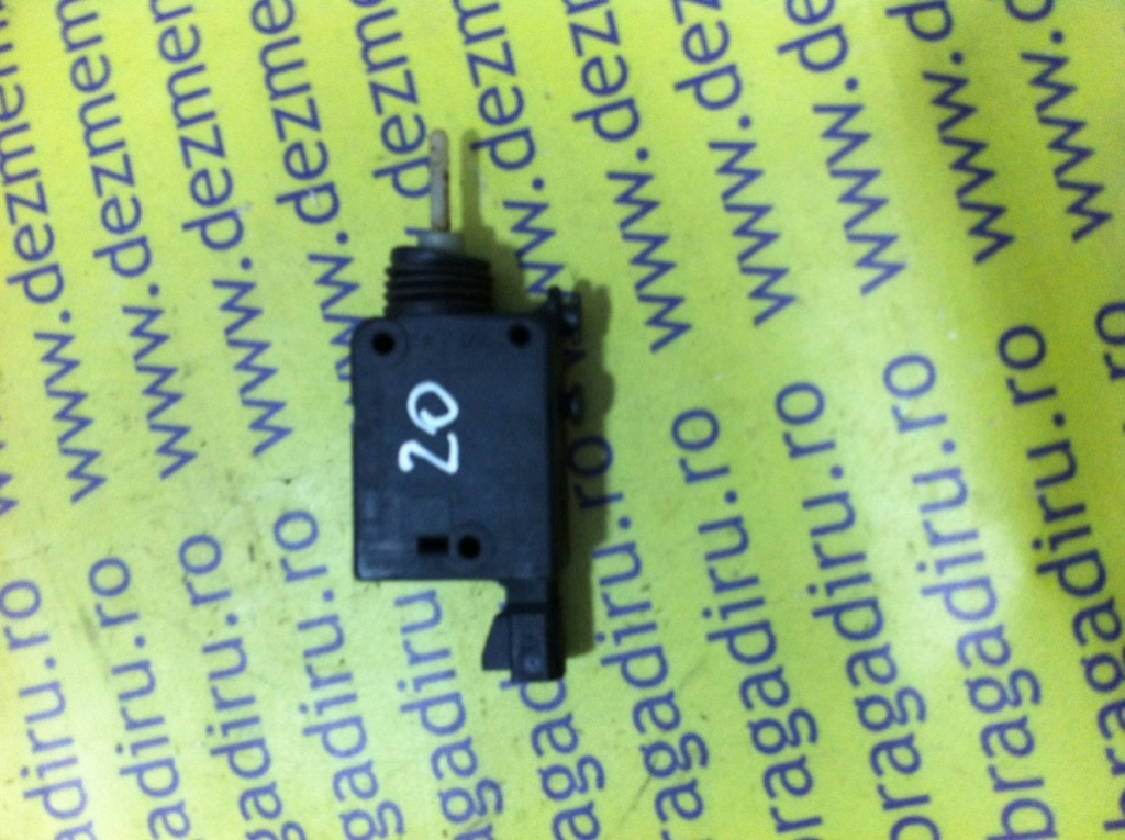Motoras usita rezervor Opel Zafira A [1999 - 2003] Minivan 5-usi 1.6 MT (101 hp) Z16XE (F75_)