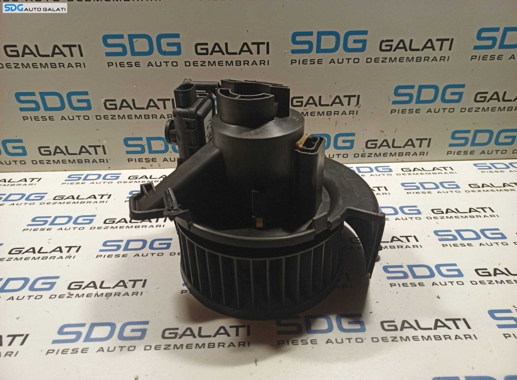 Motoras Ventilator Aeroterma Habitaclu Opel Zafira A 1999 - 2005 Cod 90437893 [L0639]