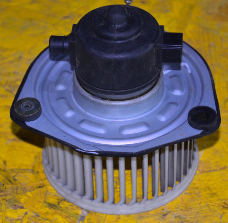 Motoras ventilator clima ac intern Daewoo Lanos 1999 YA-260-16