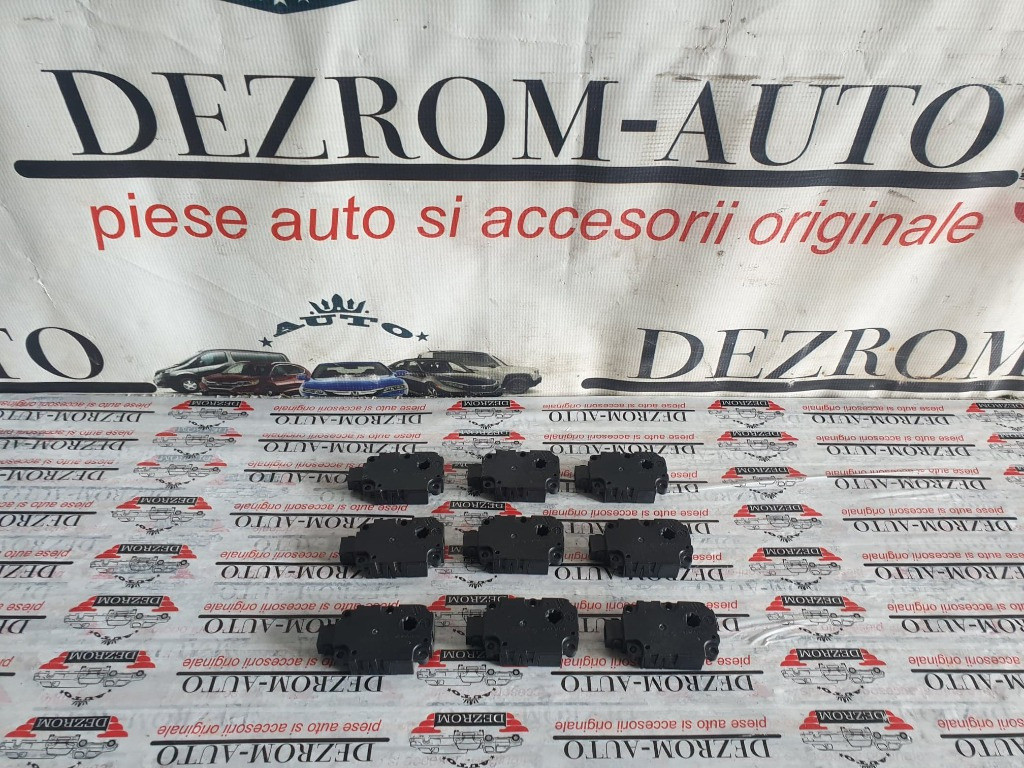 Motorase clapeta aeroterma bord Audi A8 4H cod piesa : 4H0820511E