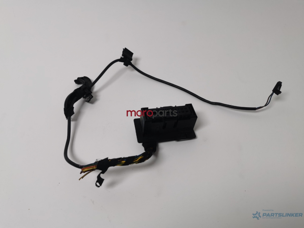 Mufa Conector ceasuri bord VOLKSWAGEN GOLF V 1K1 2003 - 2009 VAG 1K0972977A