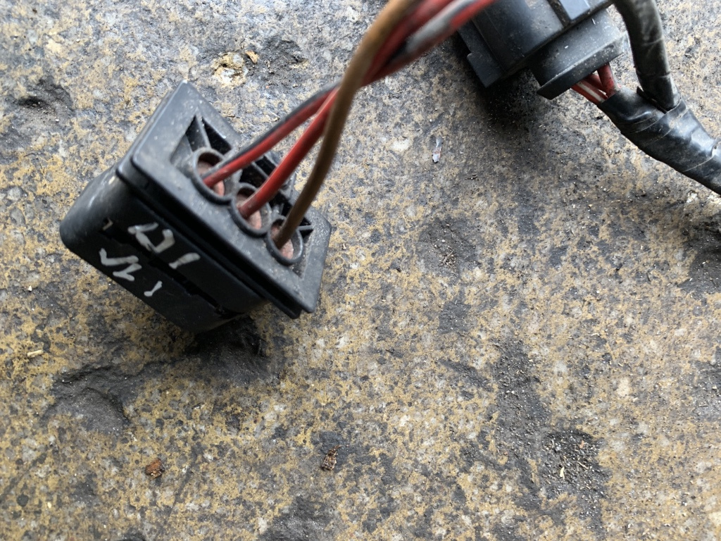 Mufa electroventilator Volkswagen Golf 4 [1997 - 2006] Hatchback 5-usi 1.9 TDI MT (90 hp) (1J1)