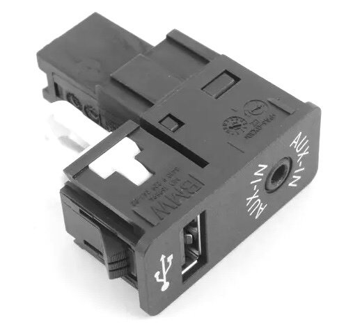 Mufa Soclu Intrare Usb / Aux Oe Mini 84109229247