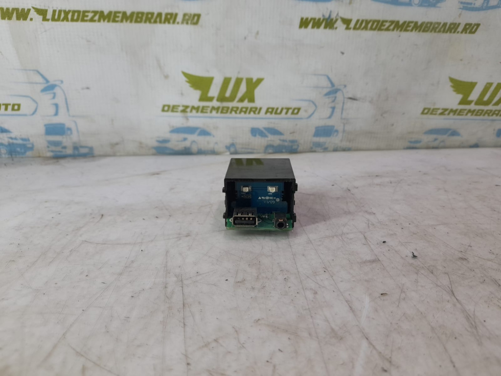 Mufa USB AUX 96120-2b000 Kia Ceed [facelift] [2010 - 2012] 1.6 benzina G4FC