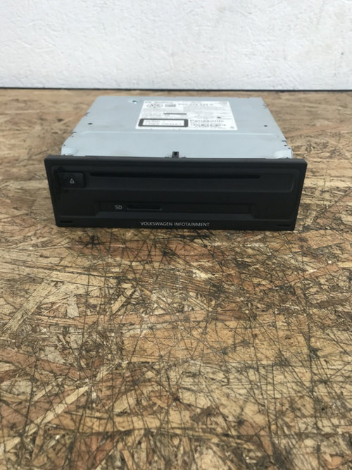 Multi media unit VW Golf 7 Alltrack 4x4 Automat DSG combi 2016 (5G0035824A)