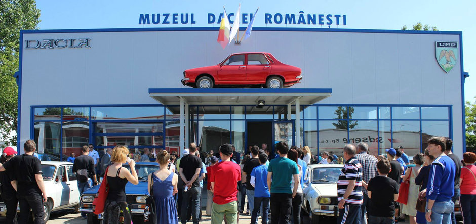 Muzeul Daciei Romanesti s-a deschis oficial la Satu Mare si asteapta iubitori ai epocii comuniste