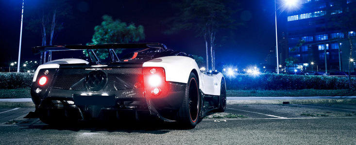 Muzica pentru urechi: Pagani Zonda Cinque da un mini-concert Muzica pentru urechi: Pagani Zonda Cinque da un mini-concert