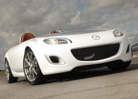 MX-5 Superlight - Un roadster pentru cei care adora ochelarii MX-5 Superlight - Un roadster pentru cei care adora ochelarii
