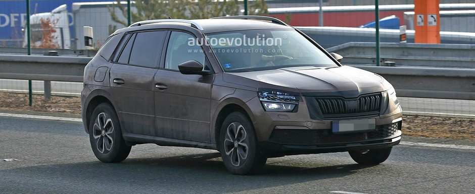 N-a stat pe ganduri si a pozat din toate unghiurile noua SKODA KAMIQ. Cum arata SUV-ul cehilor N-a stat pe ganduri si a pozat din toate unghiurile noua SKODA KAMIQ. Cum arata SUV-ul cehilor