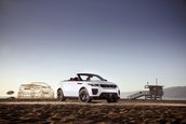 Naomie Harris si Range Rover Evoque Convertible