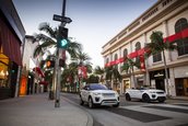 Naomie Harris si Range Rover Evoque Convertible