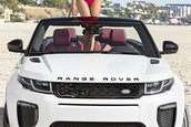 Naomie Harris si Range Rover Evoque Convertible