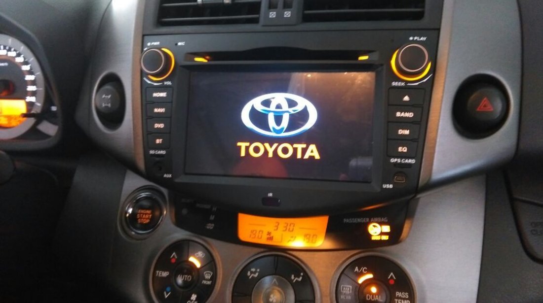 NAVIGATIE ANDROID 8.0 DEDICATA TOYOTA RAV4 2006 - 2012 WITSON W2-V5790 4G WIFI OCTACORE 32G GPS WAZE