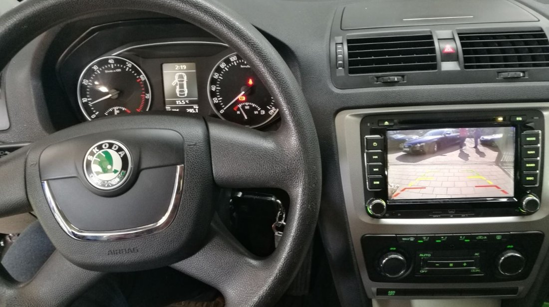 NAVIGATIE ANDROID 8.0 DEDICATA VW Amarok XTRONS PB78MTVP 7'' INTERNET 4G OCTACORE 4GB RAM 32 GB