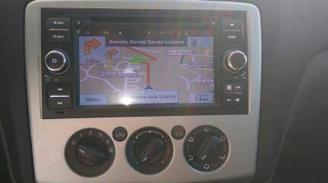 NAVIGATIE ANDROID 8.1 DEDICATA FORD C-MAX ECRAN IPS 16GB DVD CARKIT USB SD GPS WAZE NAV-D9488B