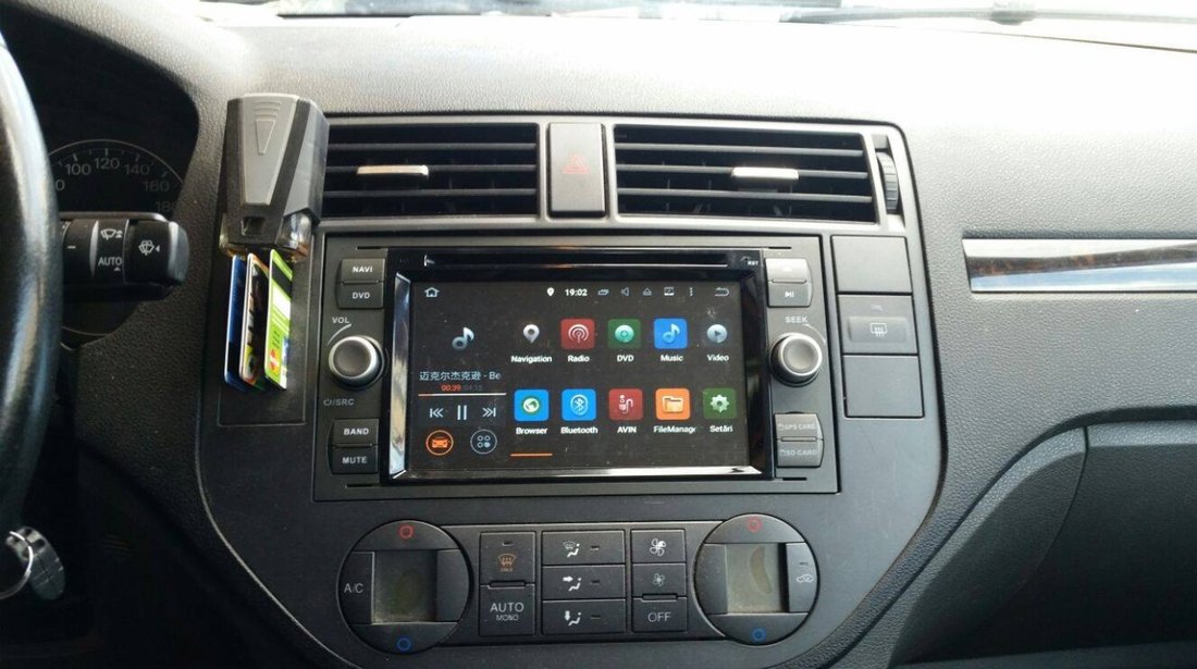 NAVIGATIE ANDROID 8.1 DEDICATA FORD FIESTA MK6 ECRAN IPS 16GB DVD CARKIT USB SD GPS WAZE NAV-D9488B