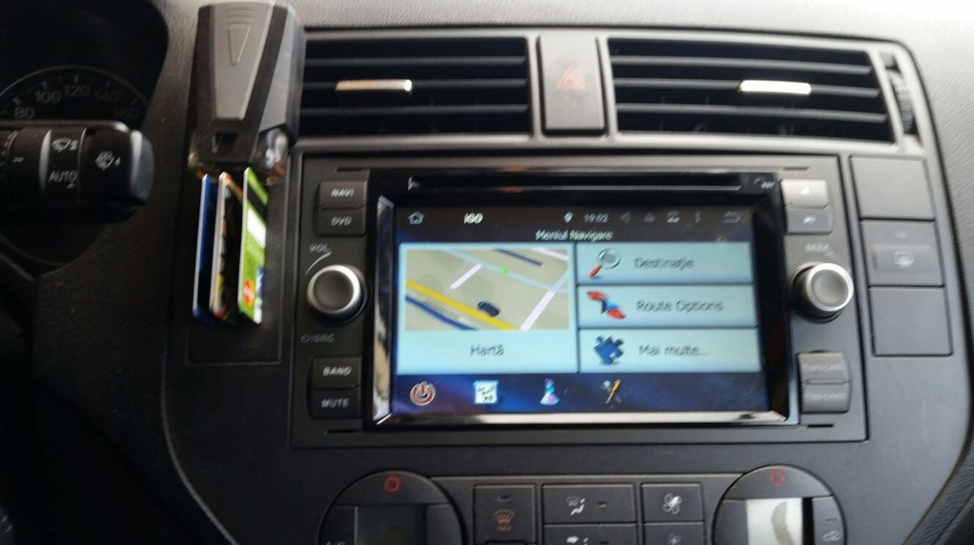 NAVIGATIE ANDROID 8.1 DEDICATA FORD FIESTA MK6 ECRAN IPS DVD CARKIT USB SD GPS WAZE EDOTEC EDT-G140