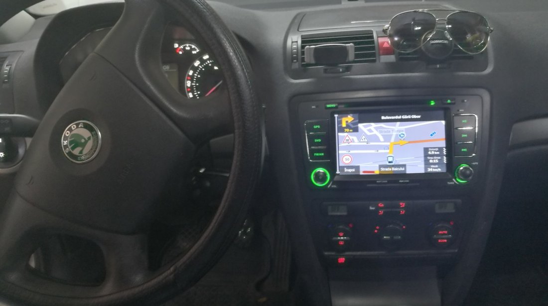 NAVIGATIE ANDROID 8.1 DEDICATA SKODA OCTAVIA 2 WITSON W2-K6201 ECRAN IPS 8'' 16GB INTERNET GPS WAZE