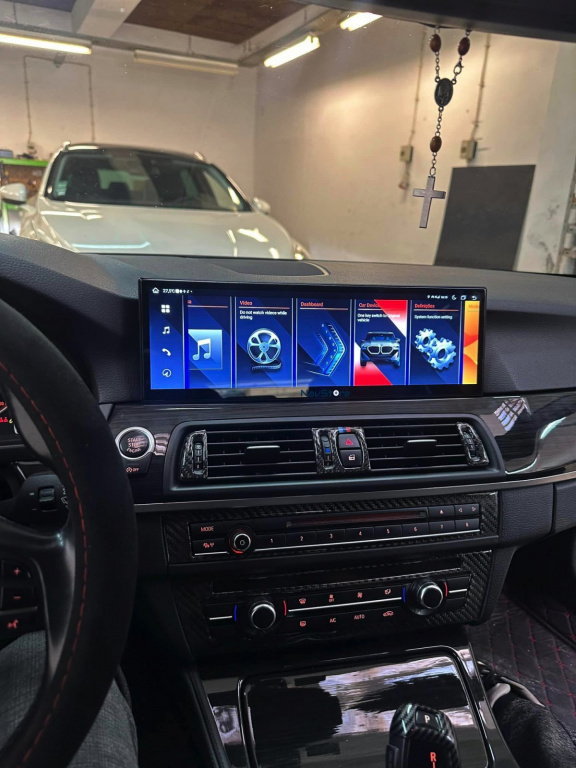 Navigatie Android Dedicata BMW Seria 5 F10 F11 (2011-2017), 14.9 Inch, 8Gb Ram, 256Gb Stocare, Bluetooth, WiFi, Waze