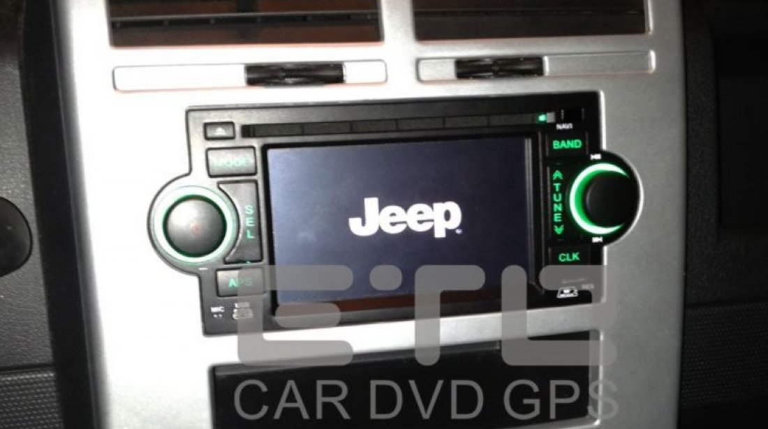 NAVIGATIE ANDROID DEDICATA CHRYSLER 300C JEEP GRAND CHEROKEE DODGE CALIBER 2+16GB DVD PLAYER