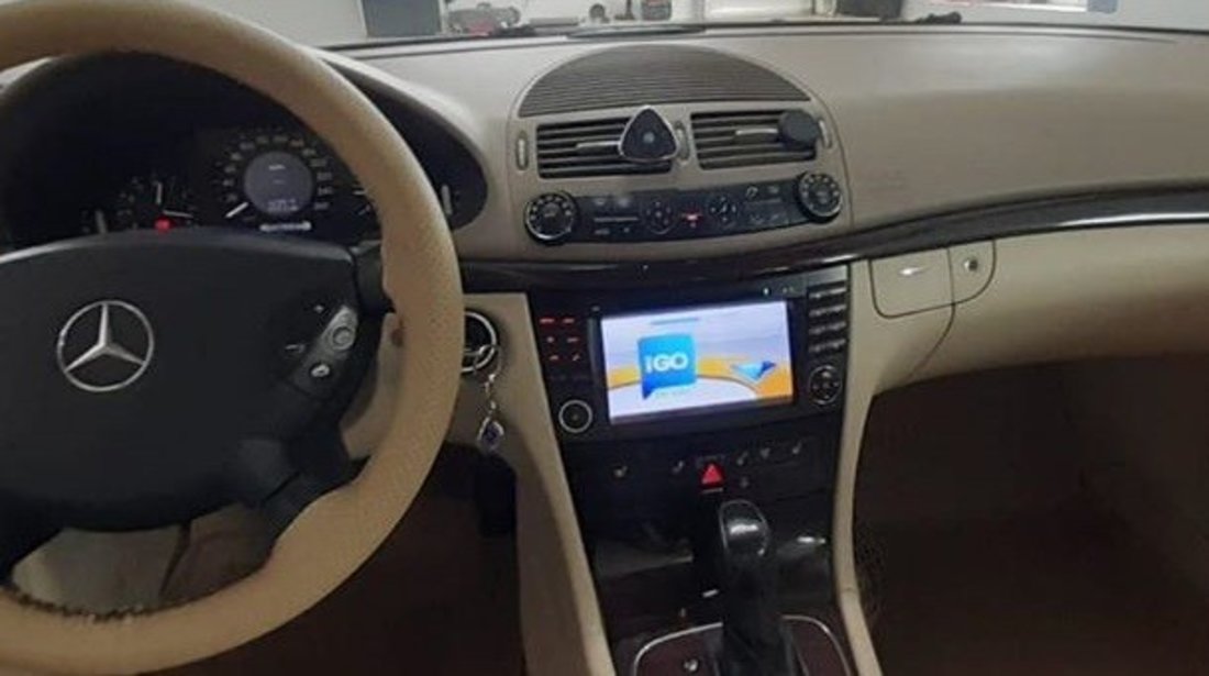 NAVIGATIE ANDROID DEDICATA MERCEDES-BENZ CLASA E W211 CLS W219 NAVD-A090 DVR CARKIT GPS INTERNET 3G