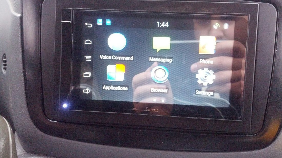 NAVIGATIE ANDROID UNIVERSALA PARROT ASTEROID SMART MULTIMEDIA PLAYER 2 DIN INTERNET ECRAN CAPACITIV