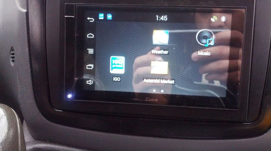 NAVIGATIE ANDROID UNIVERSALA PARROT ASTEROID SMART MULTIMEDIA PLAYER 2 DIN INTERNET ECRAN CAPACITIV