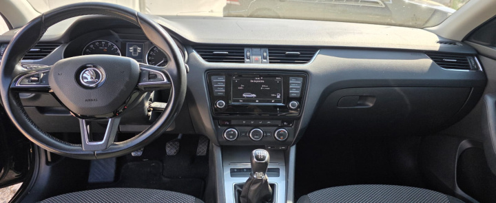 Navigatie auto Skoda Octavia 3 [2013 - 2017] Combi wagon 5-usi 1.6 TDI (110 hp) transmisie manuala 5+1 cod cutie QYB cod culoare LF9R