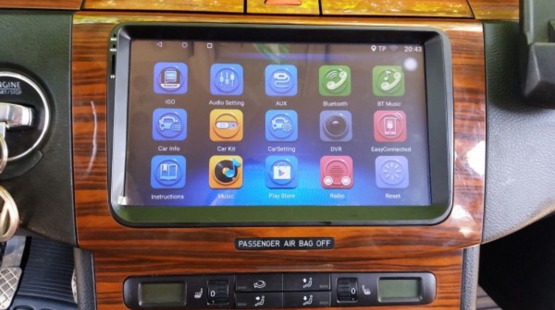 NAVIGATIE CARPAD ANDROID 7.1.2 DEDICATA VW AMAROK NAVD E305 ECRAN 9'' CAPACITIV 16GB INTERNET