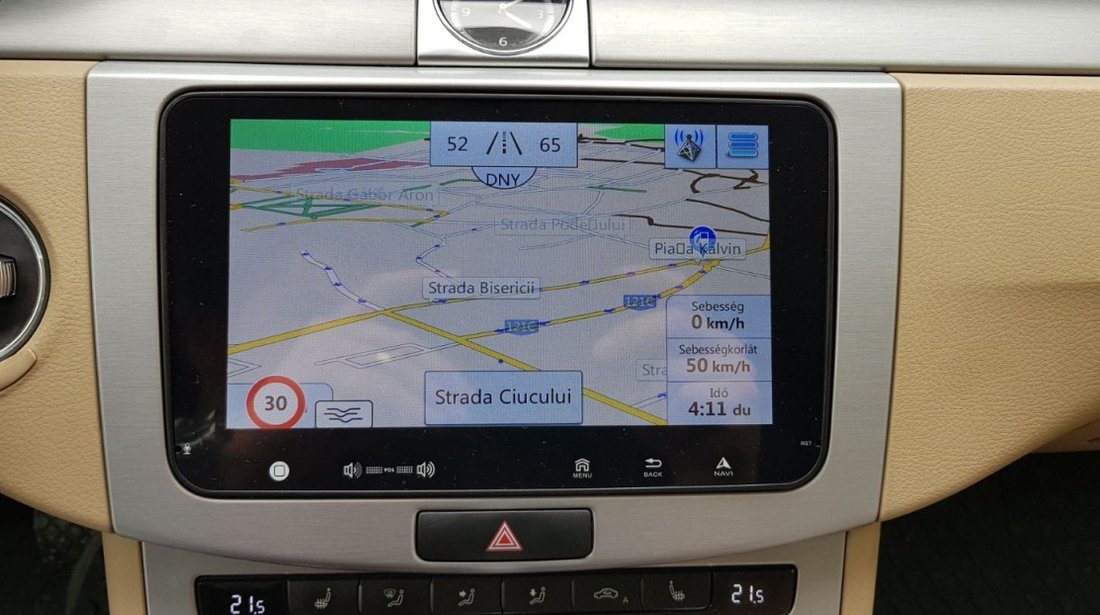 NAVIGATIE CARPAD ANDROID 7 DEDICATA Skoda Rapid ECRAN 9'' CAPACITIV 16GB 2GB RAM INTERNET 4G WIFi