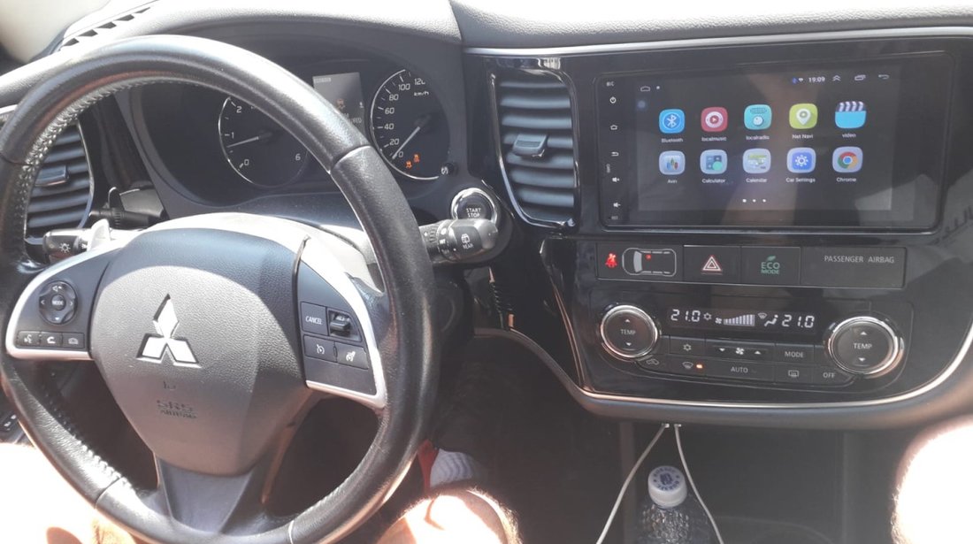 NAVIGATIE CARPAD ANDROID 8.1 DEDICATA MITSUBISHI OUTLANDER 2013-2019 GPS WAZE WIFI EDOTEC EDT-L230