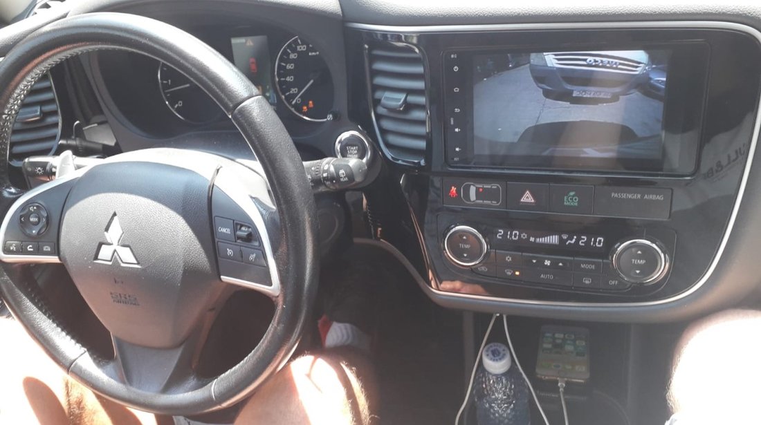 NAVIGATIE CARPAD ANDROID 8.1 DEDICATA MITSUBISHI OUTLANDER 2013-2019 GPS WAZE WIFI EDOTEC EDT-L230