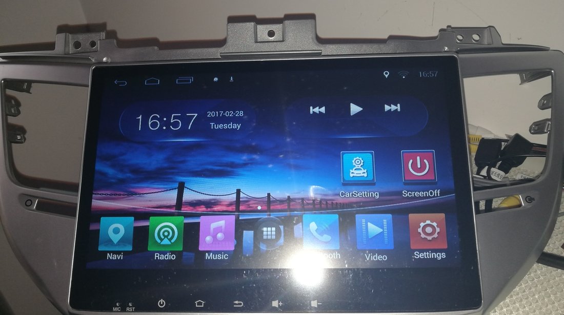 NAVIGATIE CARPAD ANDROID DEDICATA HYUNDAI TUCSON 2016 - 2017 ECRAN 10.1'' CAPACITIV INTERNET 3G WIFI