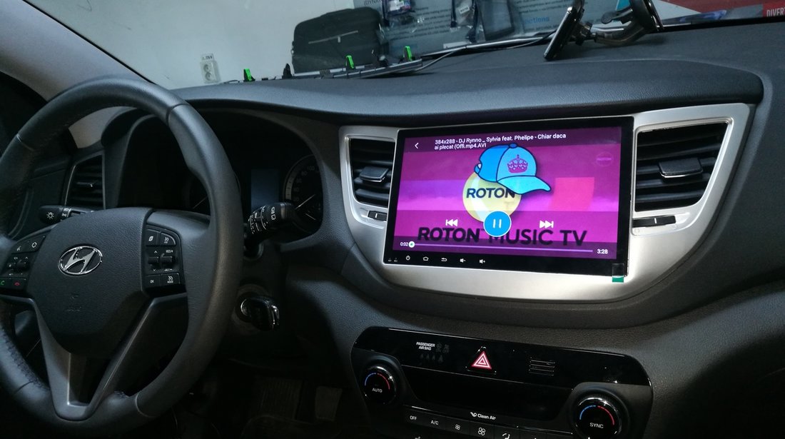 NAVIGATIE CARPAD ANDROID DEDICATA HYUNDAI TUCSON 2016 - 2017 ECRAN 10.1'' CAPACITIV INTERNET 3G WIFI