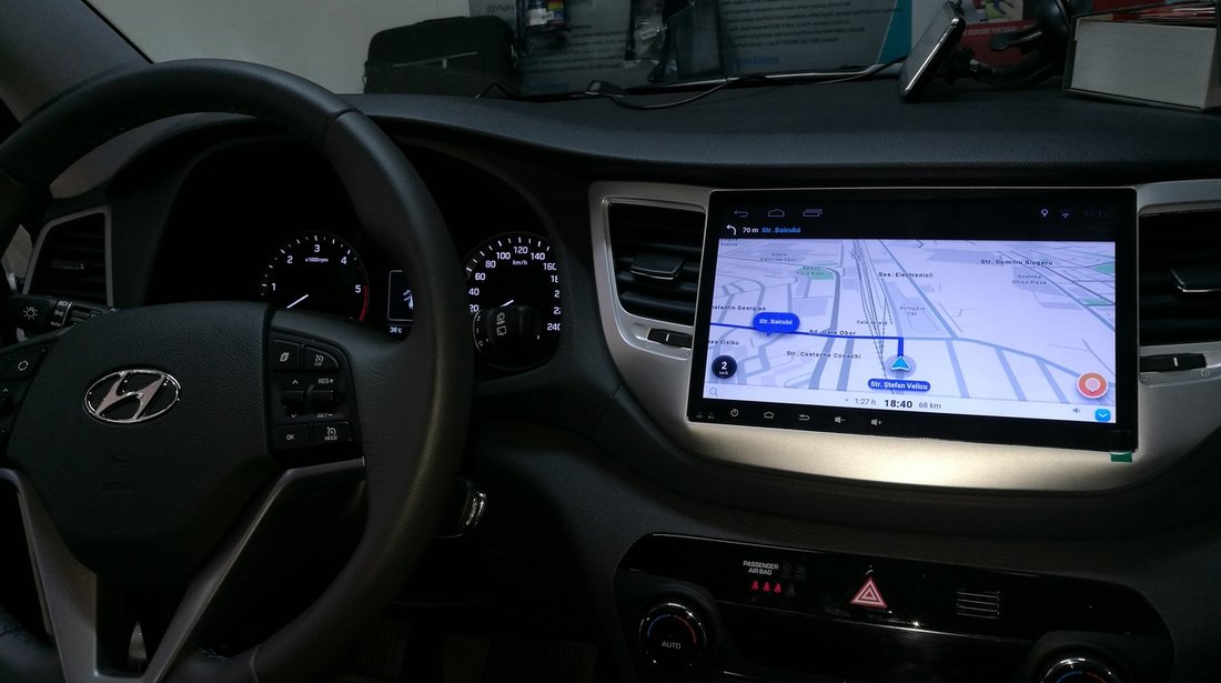 NAVIGATIE CARPAD ANDROID DEDICATA HYUNDAI TUCSON 2016 - 2017 ECRAN 10.1'' CAPACITIV INTERNET 3G WIFI