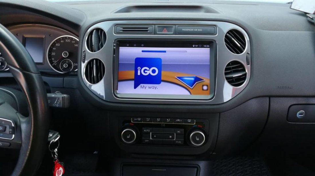 NAVIGATIE CARPAD ANDROID DEDICATA VW Golf 6 EDONAV E305 ECRAN 9'' CAPACITIV 16GB INTERNET 3G