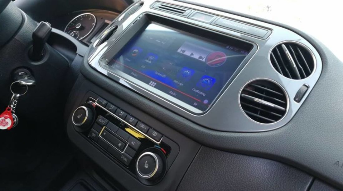 NAVIGATIE CARPAD ANDROID DEDICATA VW Golf 6 EDONAV E305 ECRAN 9'' CAPACITIV 16GB INTERNET 3G