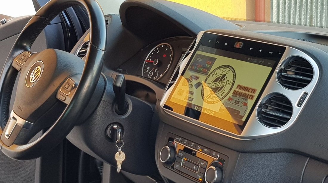 NAVIGATIE CARPAD ANDROID DEDICATA VW TIGUAN GOLF 5 PLUS ECRAN 10.1'' CAPACITIV 16GB INTERNET 3G WIFI