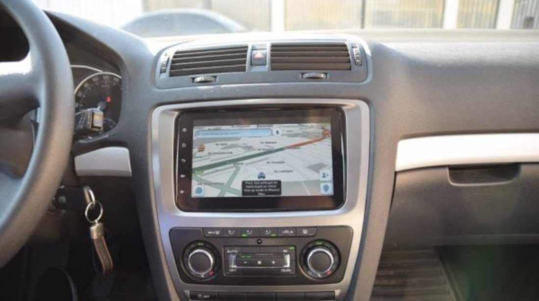 NAVIGATIE CARPAD CMP8001 ANDROID 4.4.4 DEDICATA VW EOS 2006-2014 8'' CAPACITIV 16GB WIFI WAZE