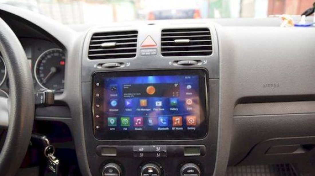 NAVIGATIE CARPAD CMP8001  ANDROID 4.4.4 DEDICATA VW AMAROK 2010-2015 8'' CAPACITIV 16GB WIFI WAZE